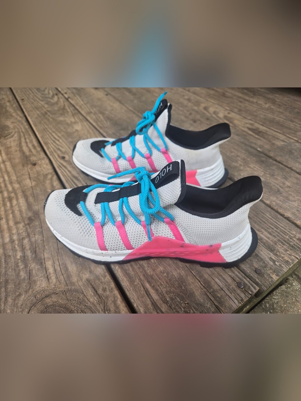 HOLO Womens 9 Footwear. Light Gray With Pink And Teal Accents